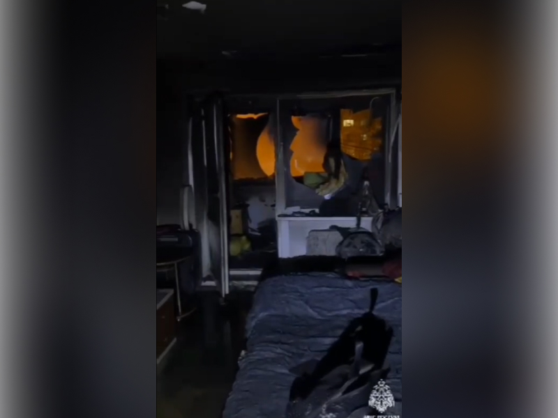 В Иркутске женщина выбросила из окна детей, чтобы спасти их от пожара - рукописныйтекст.рф | Новости