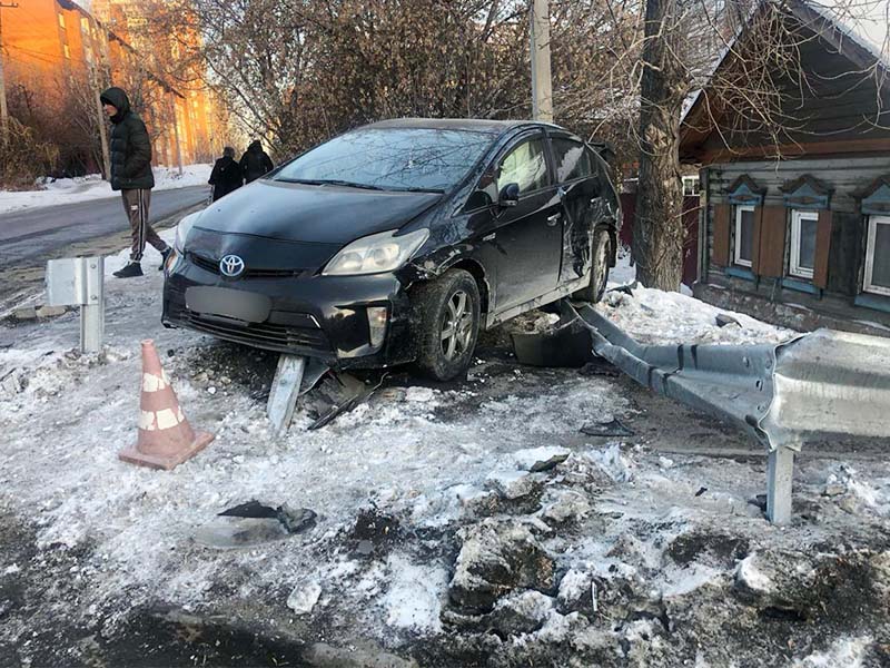 Трое взрослых и младенец пострадали в пожаре в Красноярске - Сибирь || Интерфакс Россия